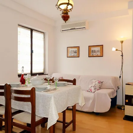 Juric - Mlk315 Apartman Malinska