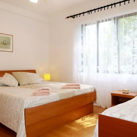 Juric - Mlk315 Apartman Malinska