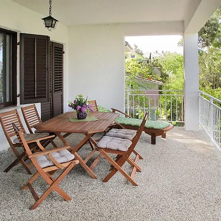 Apartment Juric - Mlk315 Malinska
